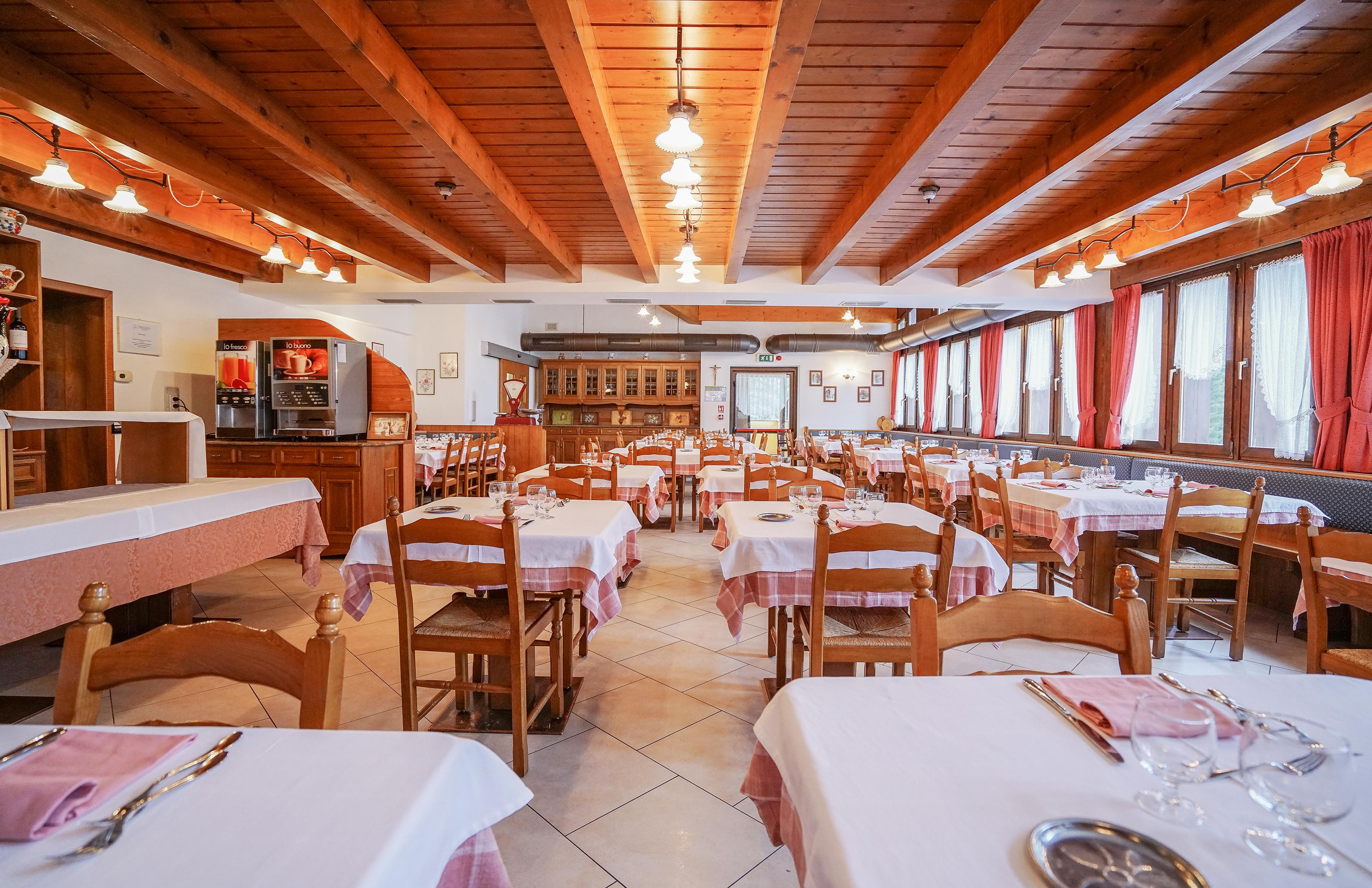 Gh Hotel Fratazza Сан-Мартино-ди-Кастроцца Экстерьер фото